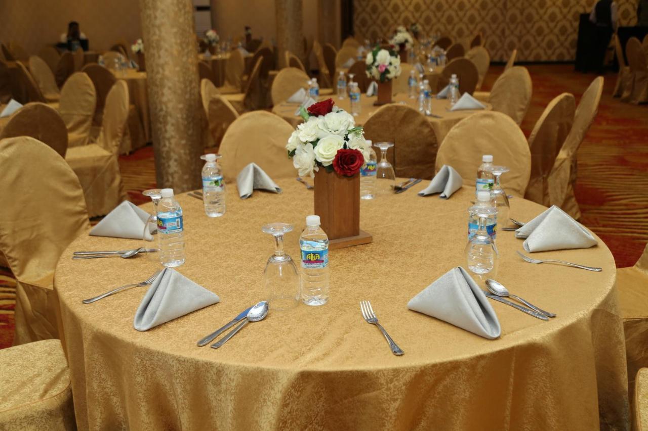Polhena Grand Resort & Banquet Matara Exteriér fotografie